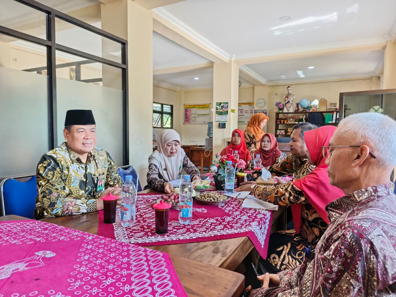 Kakankemenag Wonogiri Lakukan Monev Optimalisasi BOS di MI Al Kahfi Manyaran dan MTs Muhammadiyah 5 Giriwoyo