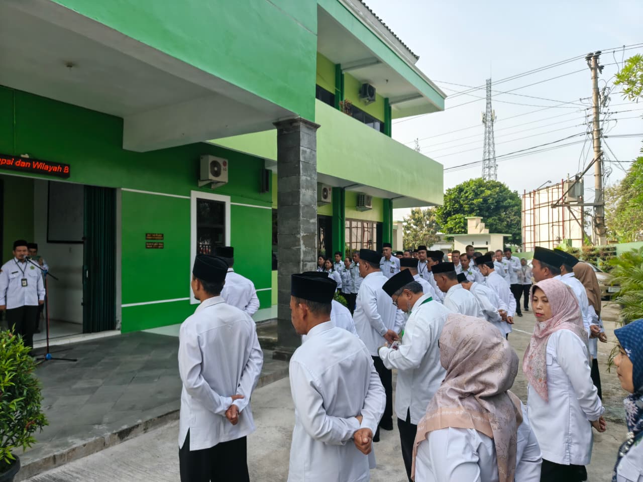 Apel Pagi, Kasi Pakis Tekankan Kesehatan ASN dan Peran Aktif Dukung Lembaga Keagamaan