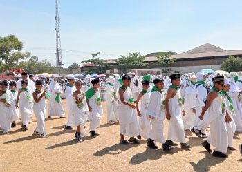 Semarak Hari Santri Nasional, 1.000 Lebih Siswa MI Ikuti Manasik Haji di Baturetno